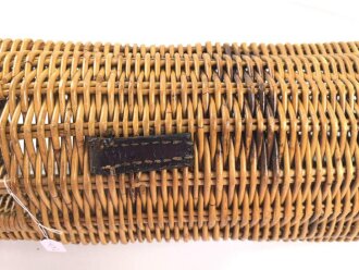 1.Weltkrieg, Weidenkorb für eine Artilleriegranate. Bodendurchmesser etwa 19cm, Höhe 66cm