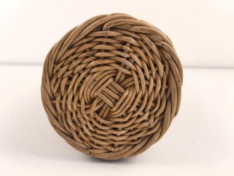 1.Weltkrieg, Weidenkorb für eine Artilleriegranate. Bodendurchmesser etwa 19cm, Höhe 66cm