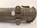 Eisenblechbehälter mit unbekannter Verwendung. Durchmesser knapp 10cm, Gesamtlänge 38cm.