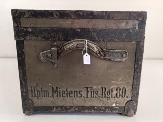 1.Weltkrieg, Offizierskiste des Hauptmann Mietens, Angehöriger im Füsilier Regiment 80. Originallack, Maße etwa 35 x 70 x 30cm