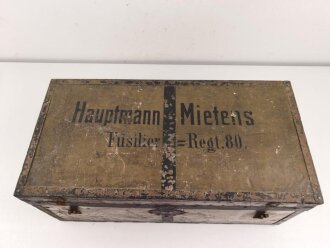 1.Weltkrieg, Offizierskiste des Hauptmann Mietens, Angehöriger im Füsilier Regiment 80. Originallack, Maße etwa 35 x 70 x 30cm