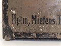 1.Weltkrieg, Offizierskiste des Hauptmann Mietens, Angehöriger im Füsilier Regiment 80. Originallack, Maße etwa 35 x 70 x 30cm