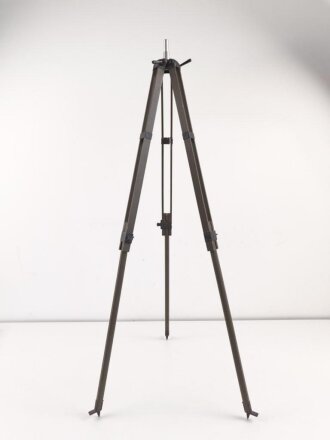 Hölzernes Gestell, Zapfendurchmesser 13mm....