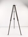 Hölzernes Gestell, Zapfendurchmesser 13mm. Originallack, nicht ausgezogen ohne Zapfen 59cm lang., keine Markierungen
