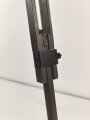 Hölzernes Gestell, Zapfendurchmesser 13mm. Originallack, nicht ausgezogen ohne Zapfen 59cm lang., keine Markierungen