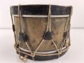 Frankreich, alte Trommel Hersteller J & E Gaudu. Höchstwahrscheinlich militärischen Ursprungs. Durchmesser etwa 36cm. Die Felle "erneuert" ungereinigt