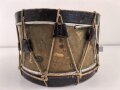 Frankreich, alte Trommel Hersteller J & E Gaudu. Höchstwahrscheinlich militärischen Ursprungs. Durchmesser etwa 36cm. Die Felle "erneuert" ungereinigt