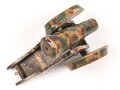 Spielzeug Kanone, vermutlich ein Geschütz aus dem 1. Weltkrieg Darstellend. Gesamtlänge etwa 28cm, Originallack