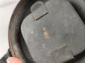 Bereitschaftsbüchse Modell 1938 für eine Gasmaske der Wehrmacht. Überlackiertes Stück, datiert 1940