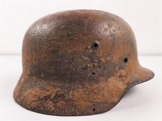 Stahlhelmglocke Modell 1935 Wehrmacht. Grob gereinigter Wasserfund