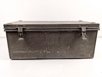Kolonialamt 1913, Kammergestempelte Offizierskiste II  des Korpsarzt Dr. Papenhausen. Gebraucht, ungereinigt