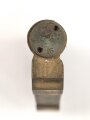 Kleine Wasserwaage in Messingvorrichtung. Frankreich ?. Datiert 1907, in Lederhülle, diese etwa 9,5cm lang