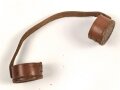 Regenschutzdeckel für ein Zielfernrohr. Leder, Durchmesser der Kappen innen 27 und 30mm, Abstand der Deckel 15cm
