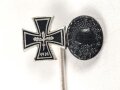 Deutschland nach 1945, Miniatur Eisernes Kreuz 2. Klasse 1939 und Verwundetenabzeichen  schwarz. Ausführung nach dem Ordensgesetz von 1957 in 9mm