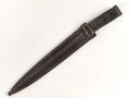 Lederscheide für einen Grabnedolch oder jagdliches Messer. Gesamtlänge 15,5cm, Breite der Öffnung 22mm