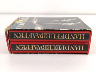 "LUGS Handfeuerwaffen Band 1 und 2" im Schuber, wohl aus den 1970iger Jahren, über 1200 Seiten, gebraucht