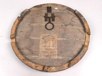 1.Weltkrieg  Schulnagelung, sogennantes Nagelbild.  Anlässlich dem Heldentod des Lehrer und Vizefeldwebel der Reserve am 22.5.1917. Ungereinigtes Stück, Originallack