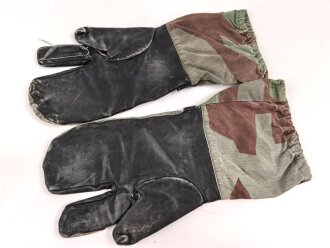 Bundeswehr, Paar Tarnhandschuhe aus den 1950iger Jahren. Stark getragen