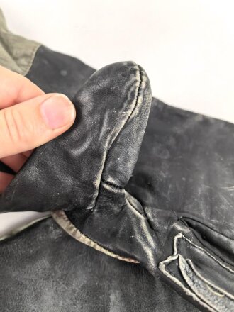 Bundeswehr, Paar Tarnhandschuhe aus den 1950iger Jahren. Stark getragen