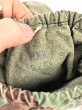 Bundeswehr, Paar Tarnhandschuhe aus den 1950iger Jahren. Stark getragen