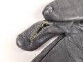 Bundeswehr, einzelner Tarnhandschuh aus den 1950iger Jahren. Stark getragen