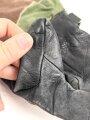 Bundeswehr, einzelner Tarnhandschuh aus den 1950iger Jahren. Stark getragen