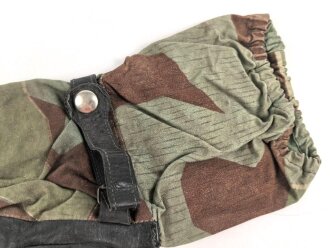 Bundeswehr, einzelner Tarnhandschuh aus den 1950iger Jahren. Stark getragen