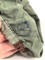 Bundeswehr, einzelner Tarnhandschuh aus den 1950iger Jahren. Stark getragen