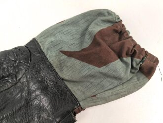 Bundeswehr, einzelner Tarnhandschuh aus den 1950iger Jahren. Stark getragen