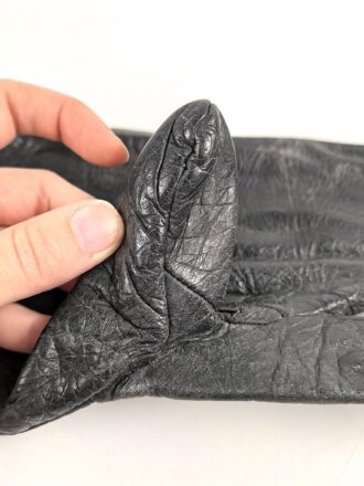 Bundeswehr, einzelner Tarnhandschuh aus den 1950iger Jahren. Stark getragen