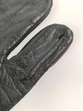 Bundeswehr, einzelner Tarnhandschuh aus den 1950iger Jahren. Stark getragen