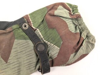 Bundeswehr, einzelner Tarnhandschuh aus den 1950iger Jahren. Stark getragen