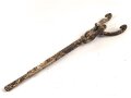 1.Weltkrieg, mir unbekanntes Ausrüstungsstück, unereinigter Bodenfund aus alter Sammlung, Gesamtlänge etwa 52cm