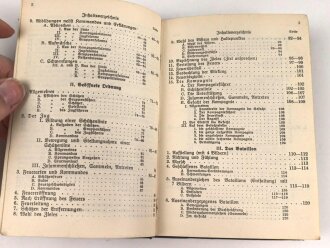 "Das Kommandobuch - Ererzierregiement für die Infanterie" datiert 1915, 198 Seiten, kleinformat