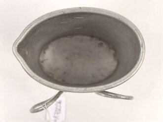 1.Weltkrieg Trinkbecher, Ausführung in Aluminium, undatiertes Kammerstück I.R.135