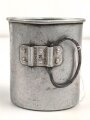 1.Weltkrieg Trinkbecher, Ausführung in Aluminium, datiert 1914, ein Bügel fehlt