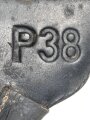 Pistolentasche P38 Wehrmacht. Ohne Herstellerstempel, das Magazinfach abgetrennt., Verschlussriemen erneuert