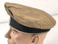 Schirmmütze alter Art für einen Offizier der Infanterie. Schweißband defekt, Schirm fehlt. Die Effekten original vernäht, Kopfgrösse gemessen 55