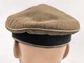 Schirmmütze alter Art für einen Offizier der Infanterie. Schweißband defekt, Schirm fehlt. Die Effekten original vernäht, Kopfgrösse gemessen 55