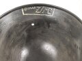 Stahlhelmglocke  Wehrmacht Modell 1940. Neuzeitlich überlackiertes Stück, Stempelung nicht lesbar. Glockengrösse 66