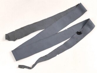 Paar Wickelgamaschen aus hellblauem Filz, Alter und Herkunft unbekannt