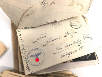 Konvolut Feldpost eines im Juli 1941 in Finnland gefallenen Infanteristen . Insgesamt knapp 100 Belege, davon einige Fotos sowie Anschreiben zum Thema Heldentod.