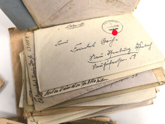Konvolut Feldpost eines im Juli 1941 in Finnland gefallenen Infanteristen . Insgesamt knapp 100 Belege, davon einige Fotos sowie Anschreiben zum Thema Heldentod.