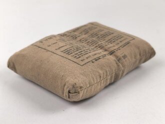 Großbritannien 2. Weltkrieg, Verbandspäckchen " First Field Dressing" datiert 1945