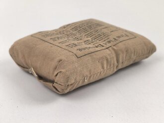 Großbritannien 2. Weltkrieg, Verbandspäckchen " First Field Dressing" datiert 1945