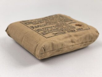 Großbritannien 2. Weltkrieg, Verbandspäckchen " First Field Dressing" datiert 1942