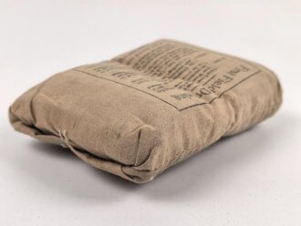 Großbritannien 2. Weltkrieg, Verbandspäckchen " First Field Dressing" datiert 1945