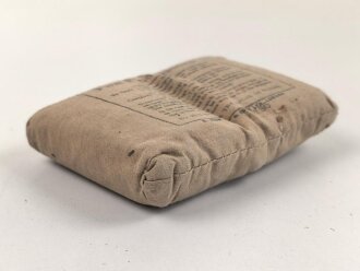 Großbritannien 2. Weltkrieg, Verbandspäckchen " First Field Dressing" datiert 1945