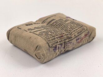 Großbritannien 2. Weltkrieg, Verbandspäckchen " First Field Dressing" datiert 1945