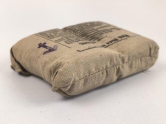 Großbritannien 2. Weltkrieg, Verbandspäckchen " First Field Dressing" datiert 1945